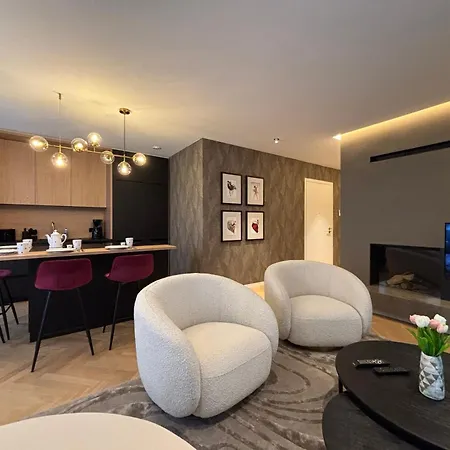 Апартаменты Attina Mit Eigener Sauna Und Aufzug