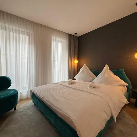 Attina Mit Eigener Sauna Und Aufzug *